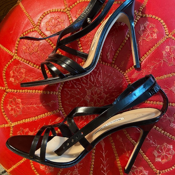 Manolo Blahnik patent leather black high heels, size 40, like new - Picture 8 of 14